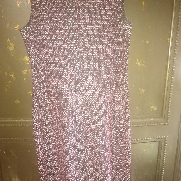 St. John Collection - Picture 4 of 5